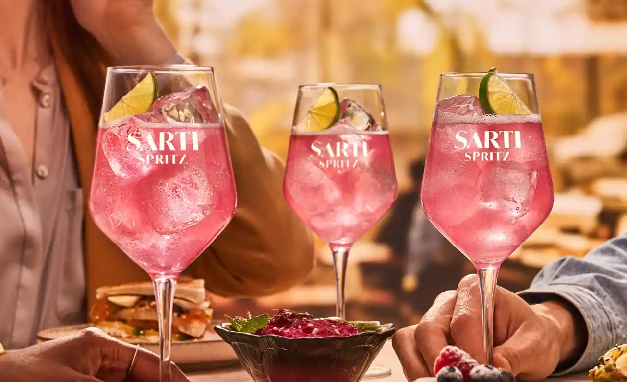 drei gläser sarti spritz