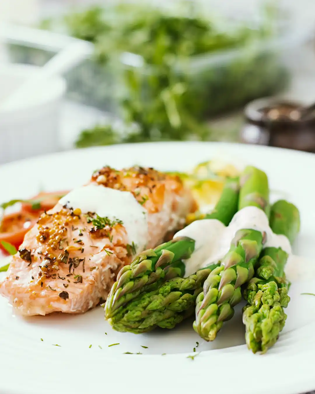 gr&uuml;ner spargel mit lachs